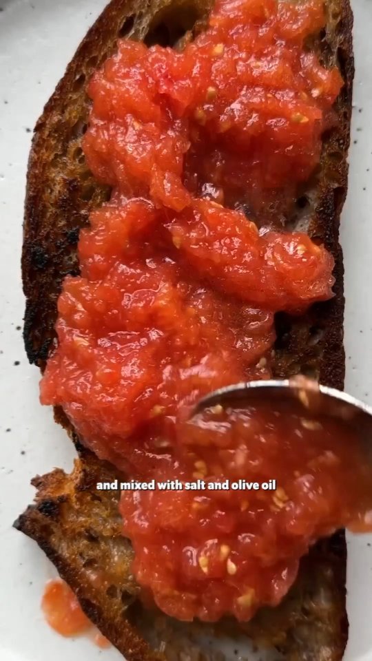 Spanish Tomato and Garlic Toast