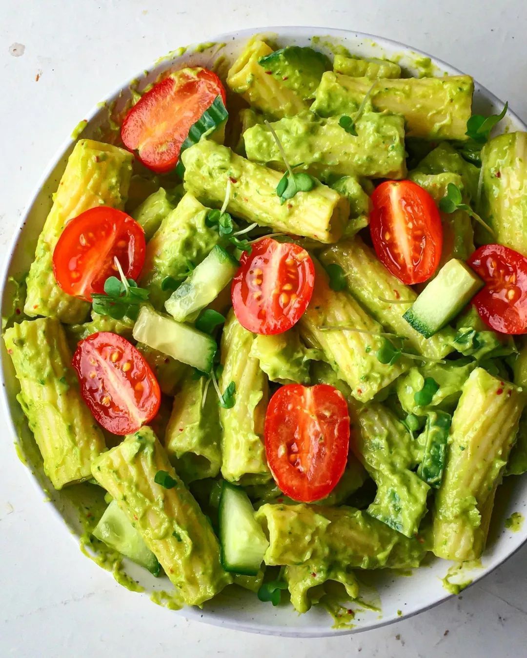 Creamy Avocado Pesto Pasta Salad
