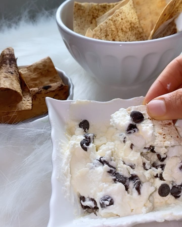 Cannoli Dip with Cinnamon Baked Chips