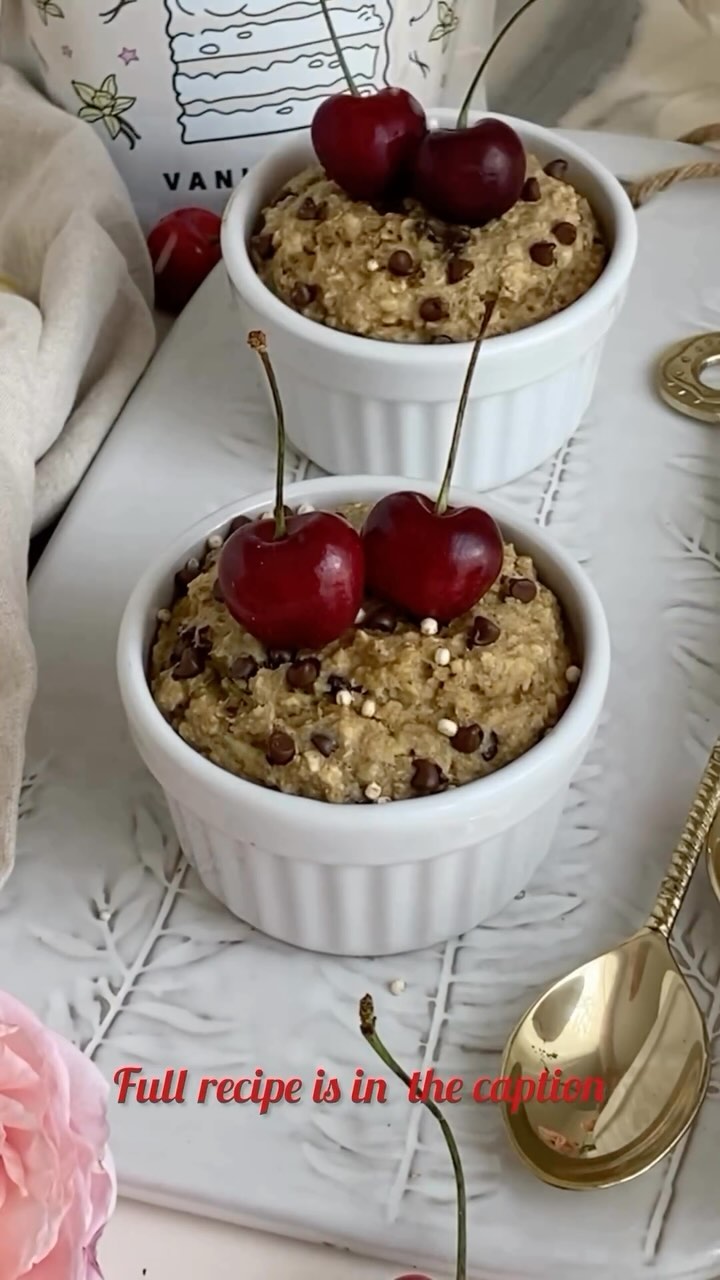 High-Protein Vanilla Oat Cupcakes