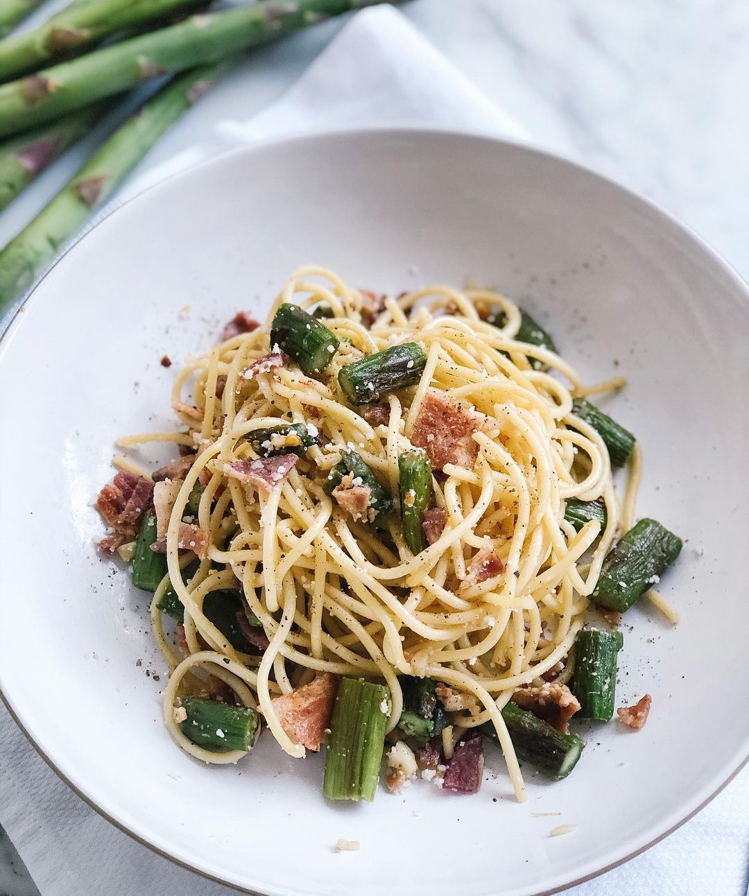 Simple Asparagus Pasta with Bacon