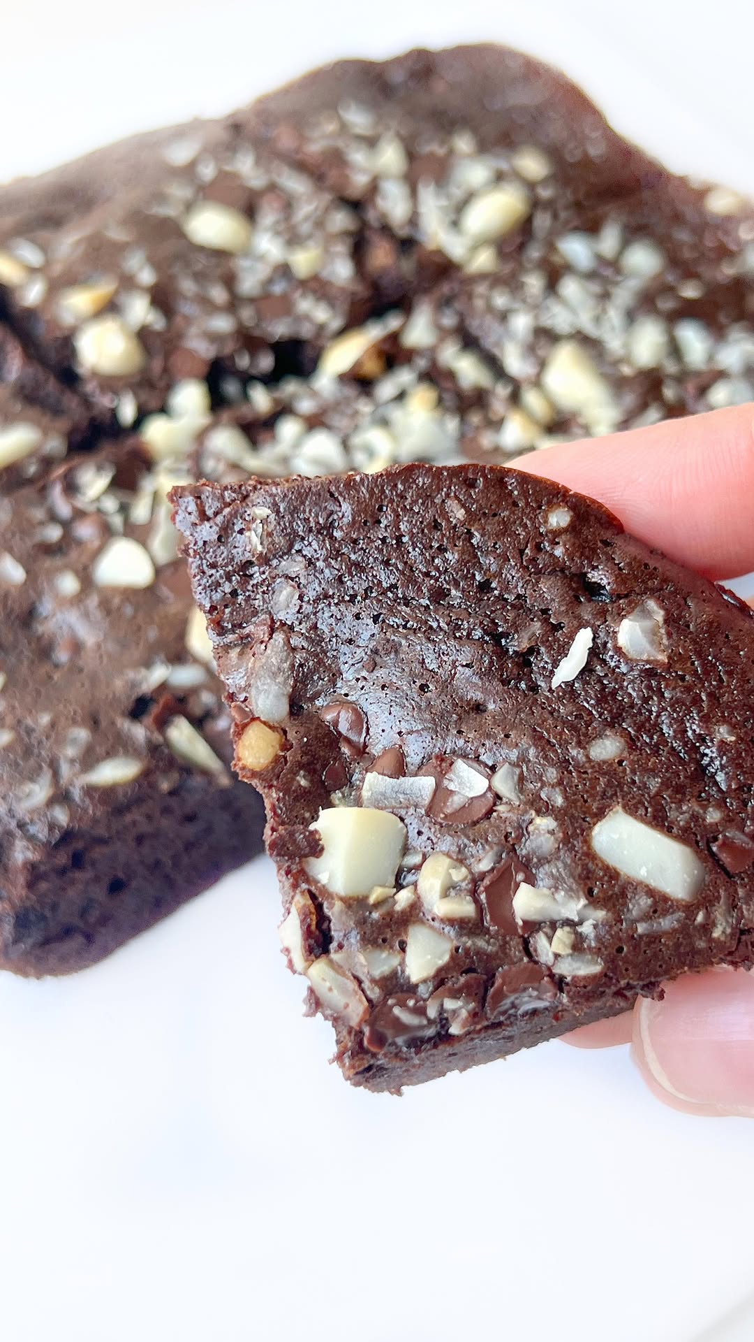 Flourless Brownies with Cacao and Nuts
