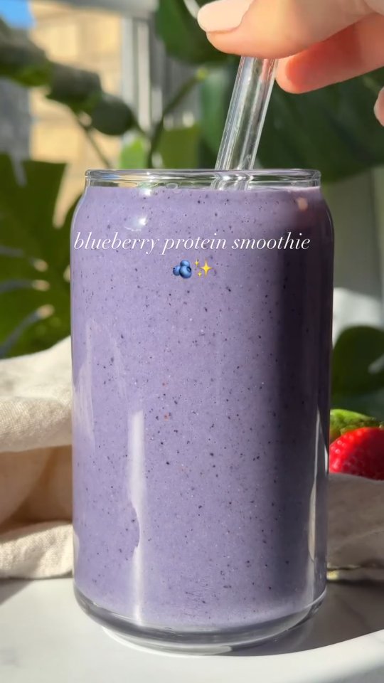 Vegan Blueberry Mango Smoothie