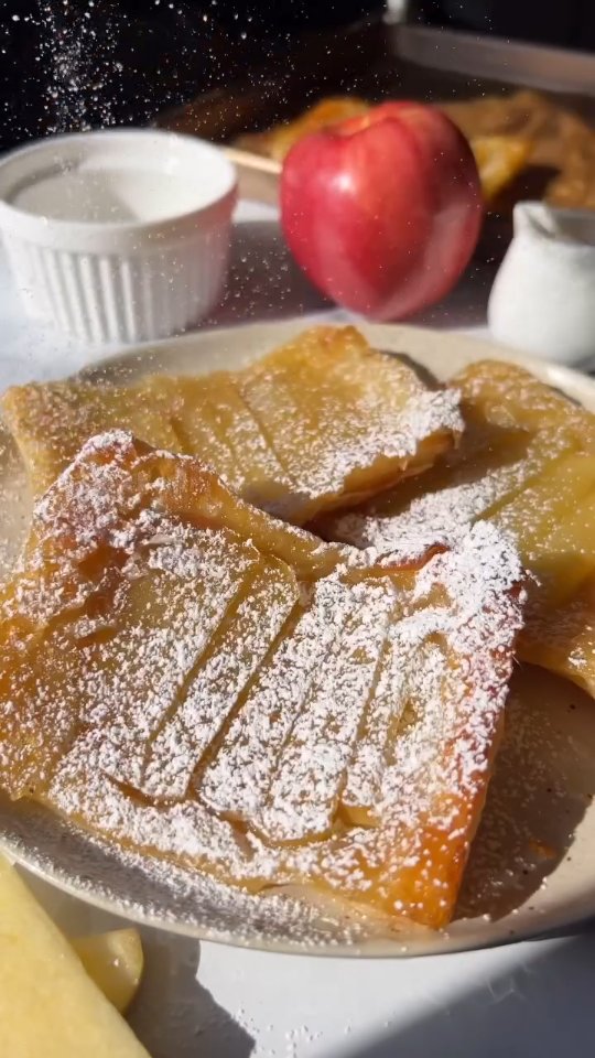 15-Minute Fall Apple Danishes