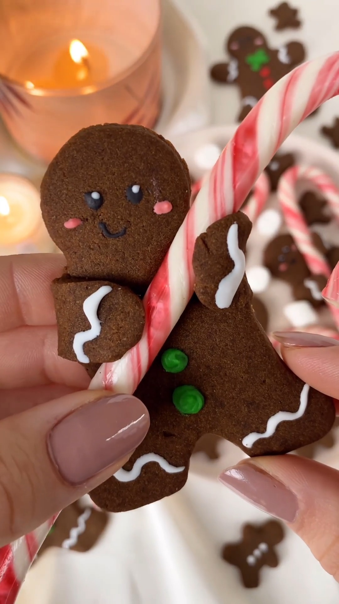 Adorable Vegan Gingerbread Men Cookies