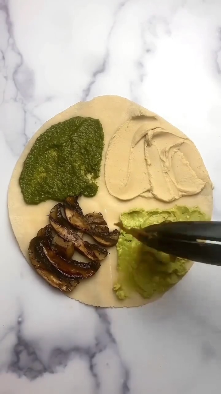 Vegan Wrap with Grilled Portobello Fillings