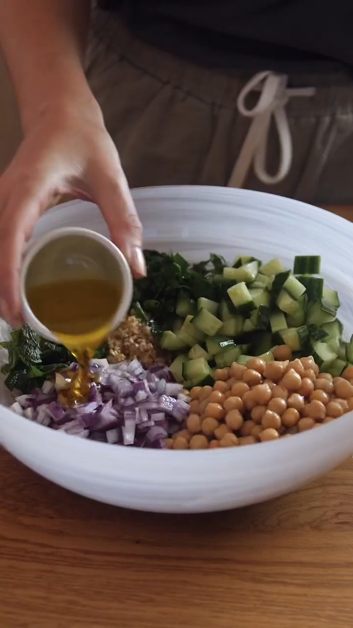 Healthy Jennifer Aniston Bulgur Salad