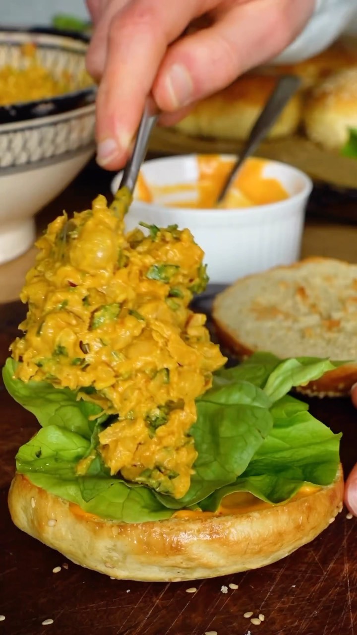 Easy Curry Chickpea Sandwich