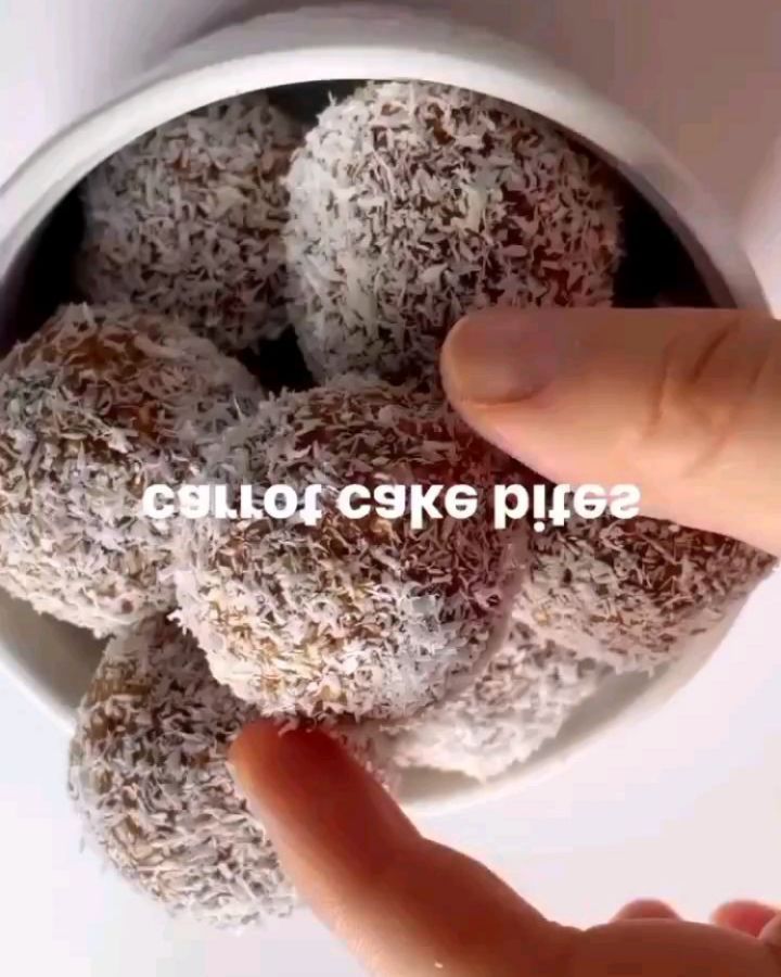 No-Bake Carrot Cake Bites