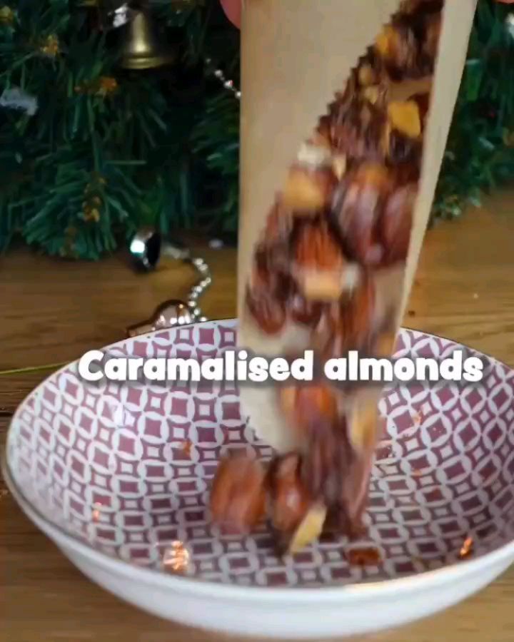 Easy Vegan Caramelized Almonds Treat