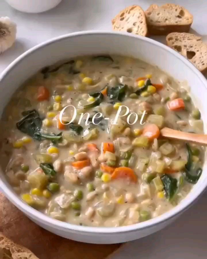 Comforting One-Pot Creamy Vegetable Soup