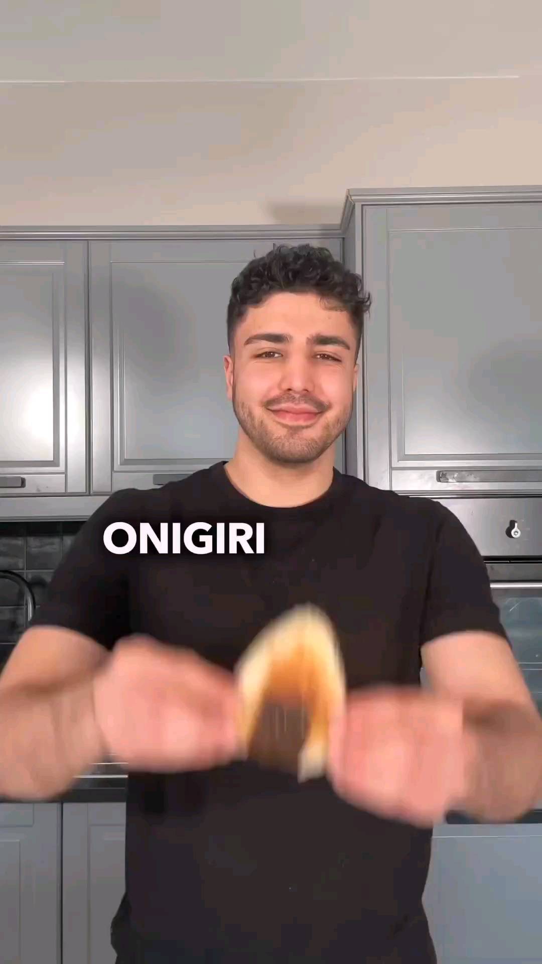 Vegan Chickpea Tuna Onigiri