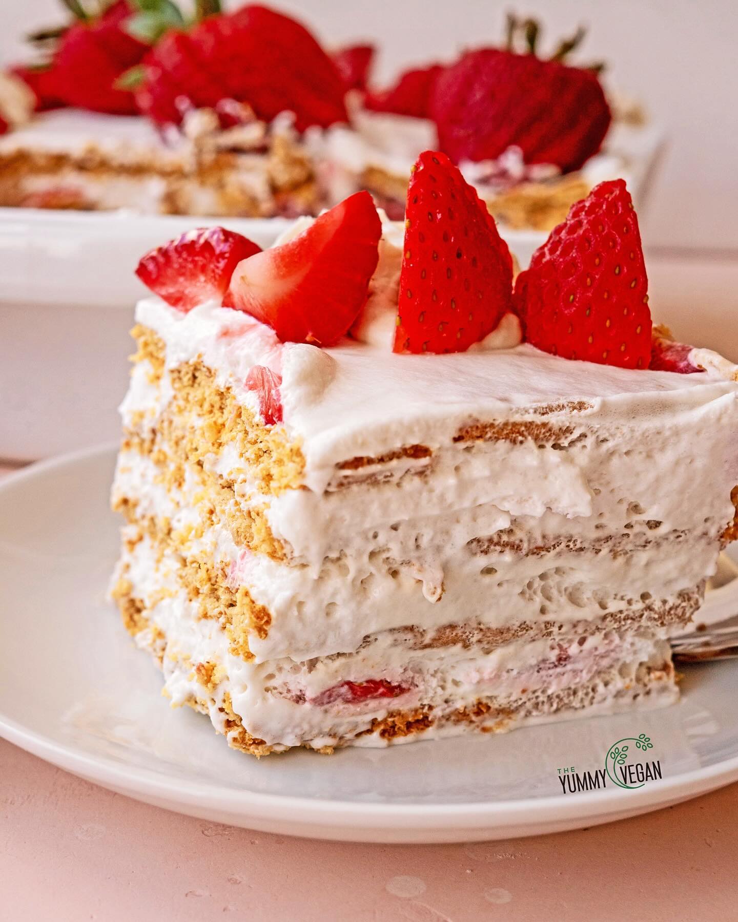 Easy No-Bake Strawberry Icebox Cake