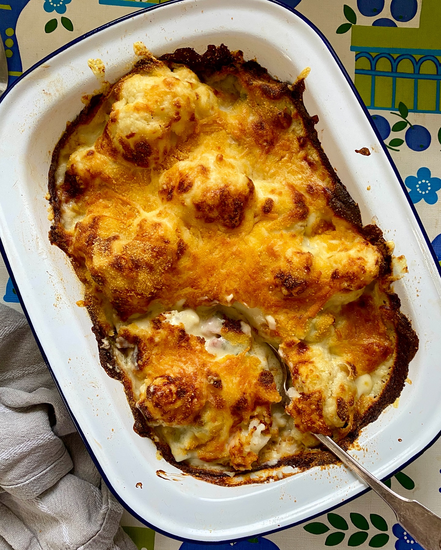 Cauliflower Cheese Leek and Bacon Bake