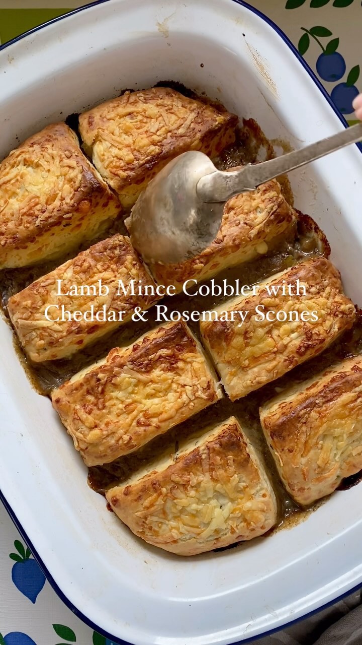 Lamb Mince Cobbler with Cheddar and Rosemary Scones