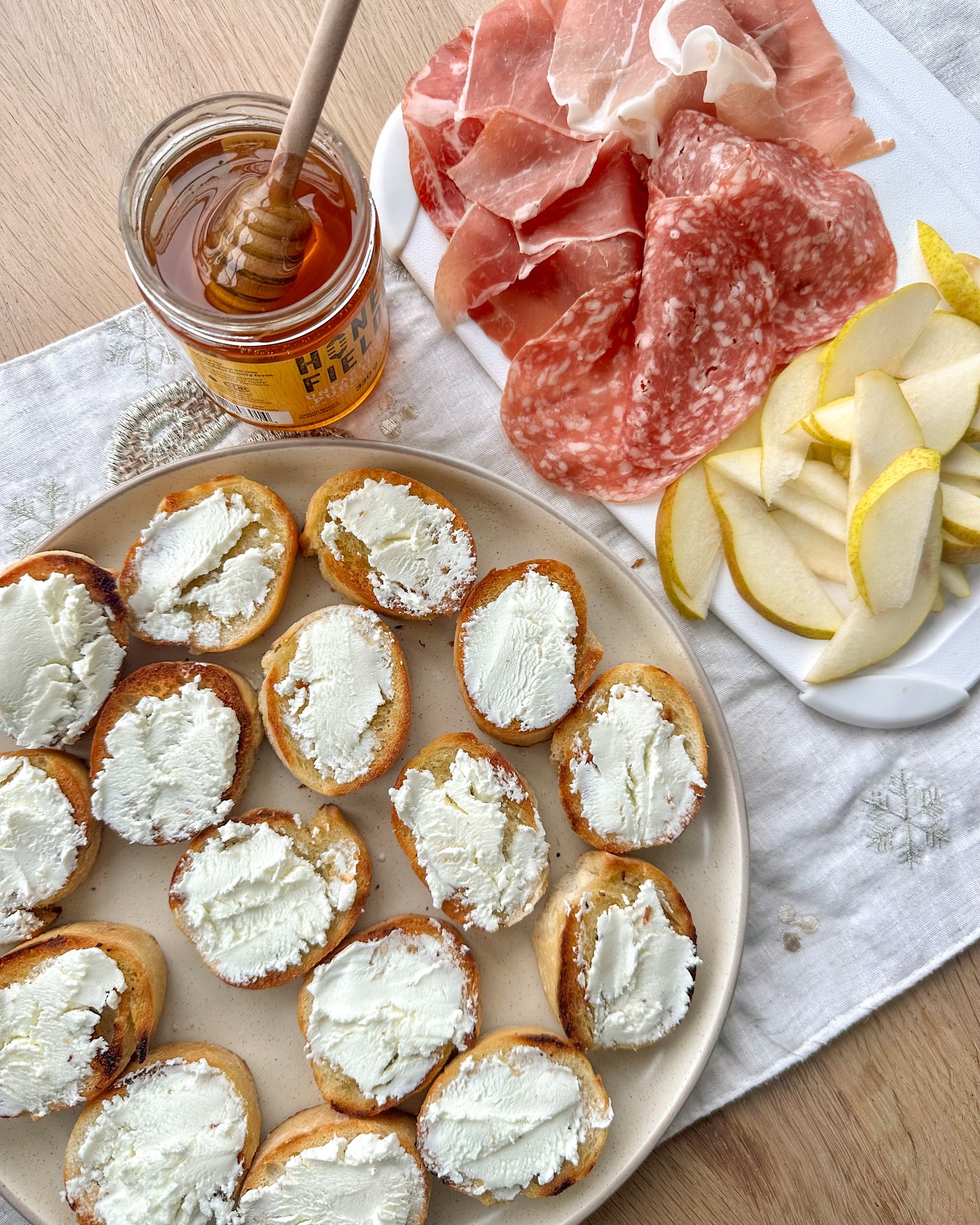 Easy Crostini Appetizer Ideas