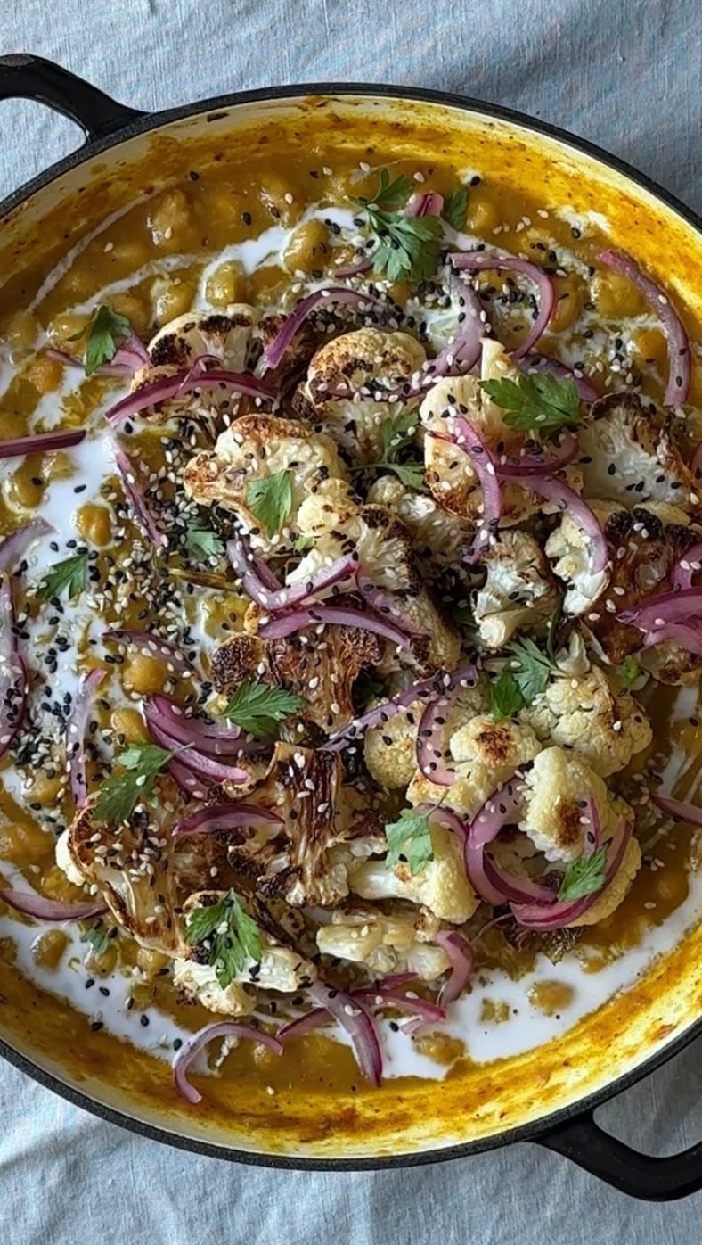 Quick Warming Cauliflower Chickpea Curry