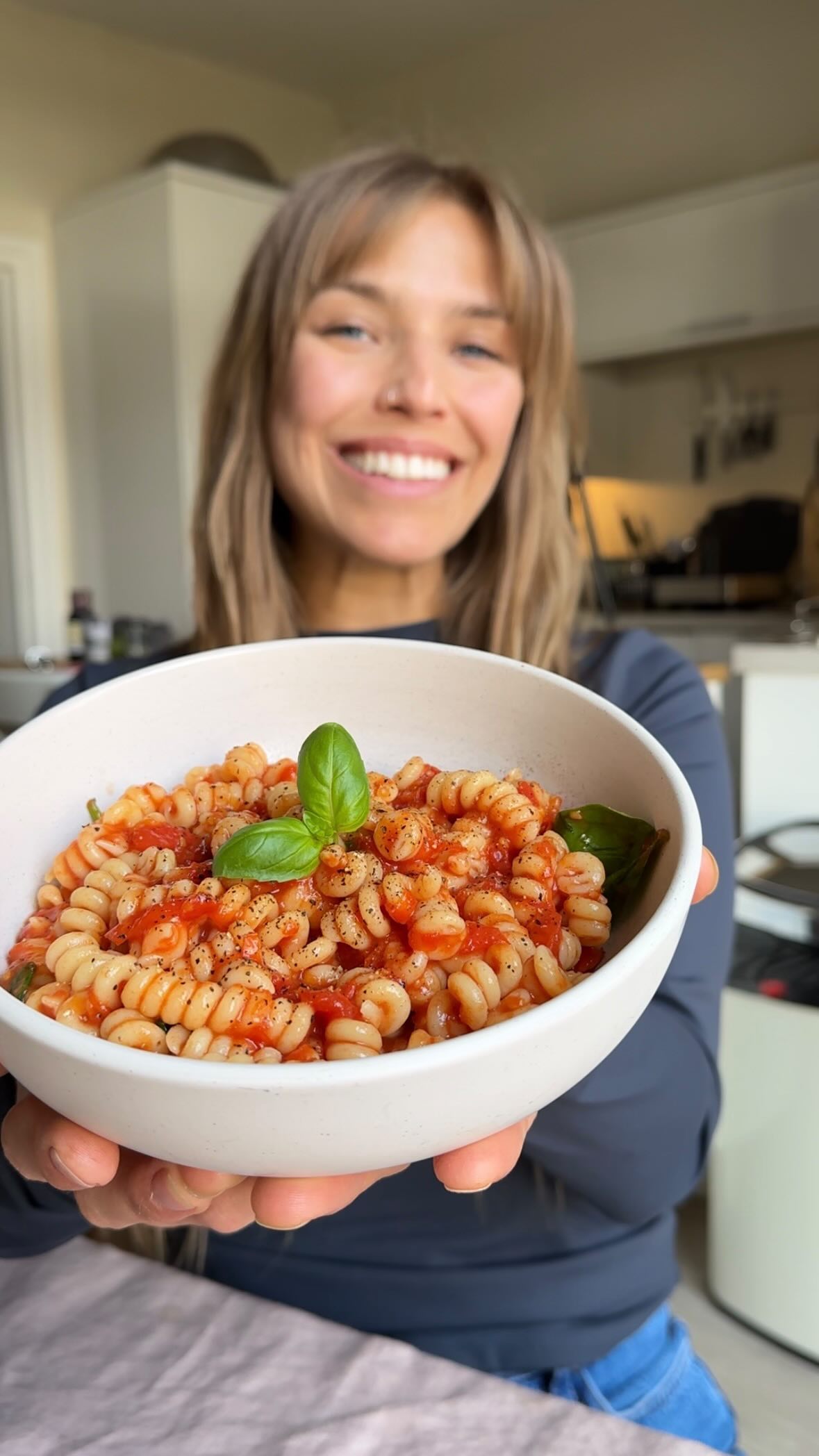 Simple Cherry Tomato and Basil Pasta