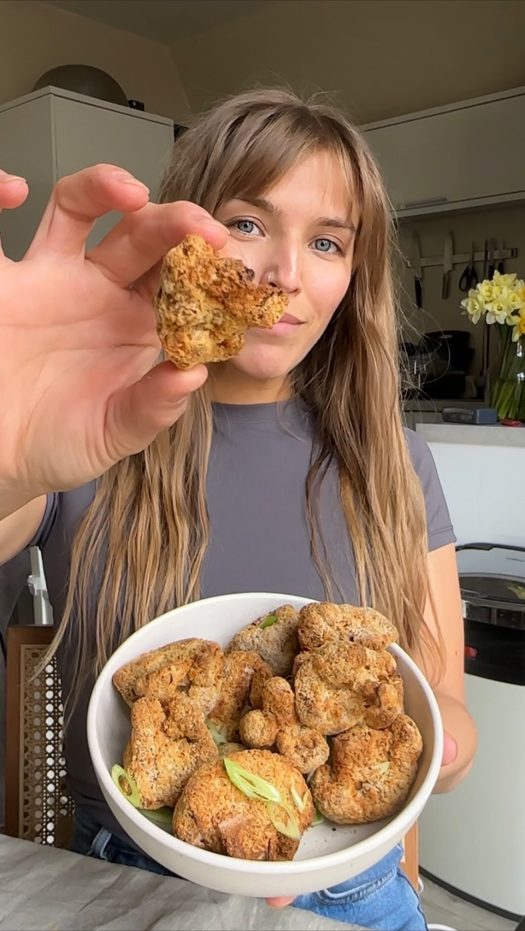 Crunchy Barbecoa Cauliflower Wings with Cheesy Sauce