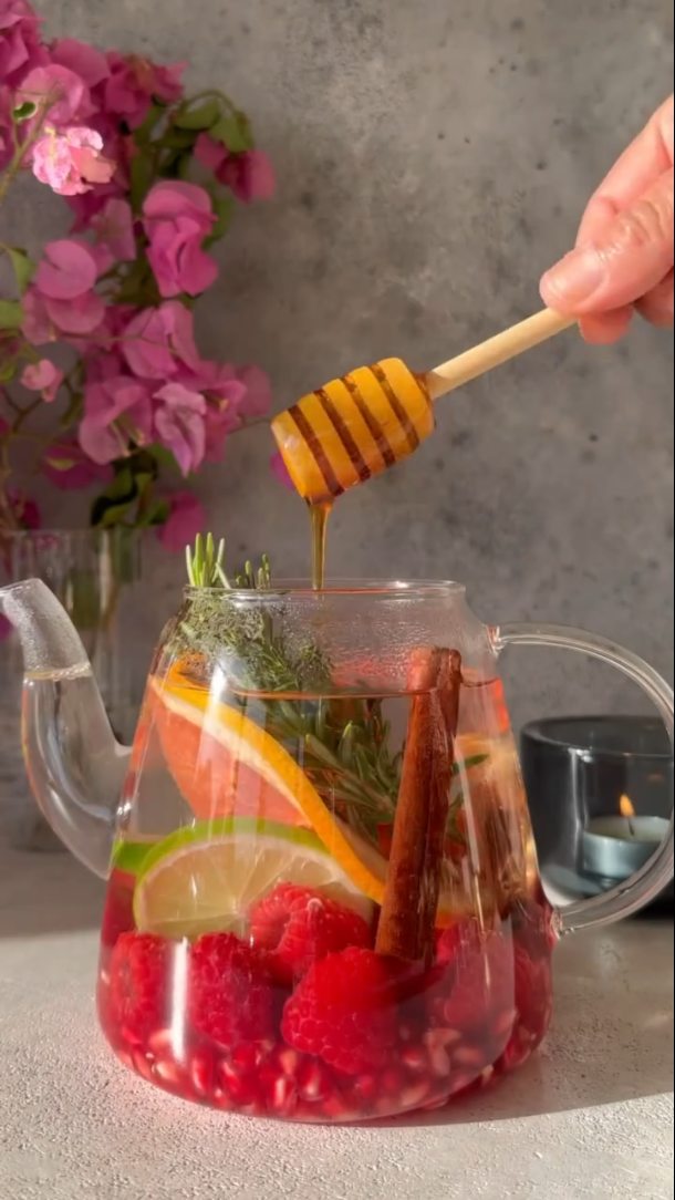 Refreshing Immune Boosting Fruit Tea