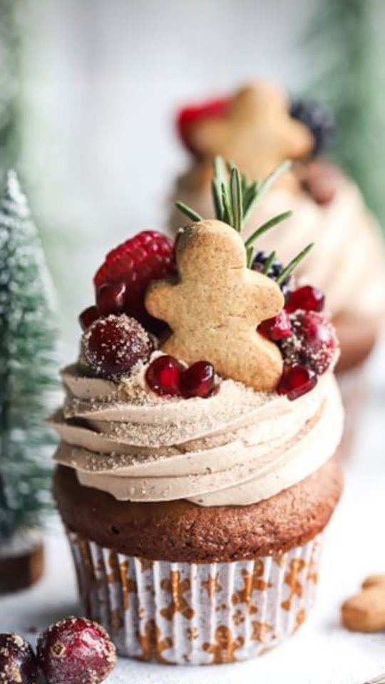 Gingerbread Protein Cupcakes