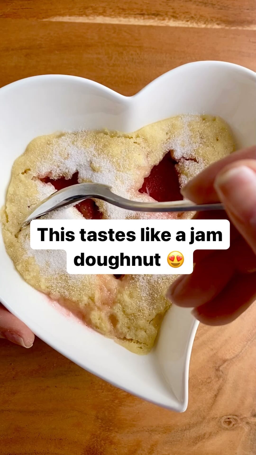 2-Minute Microwave Strawberry Cake