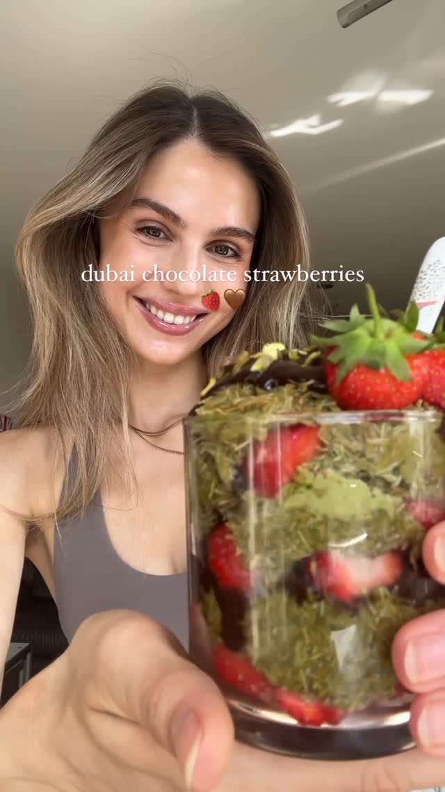Vegan Strawberry Dubai Cups