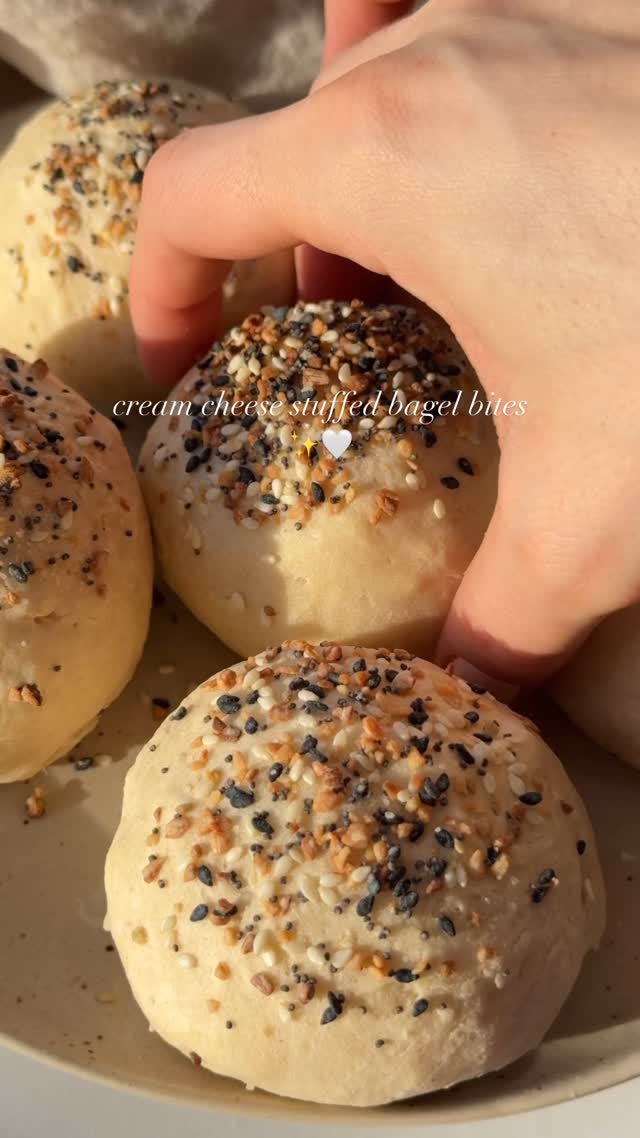 Simple Vegan Bagel Bites
