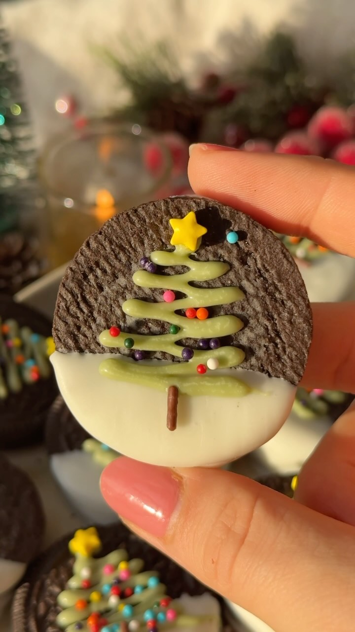 Christmas Tree Shaped Cookies