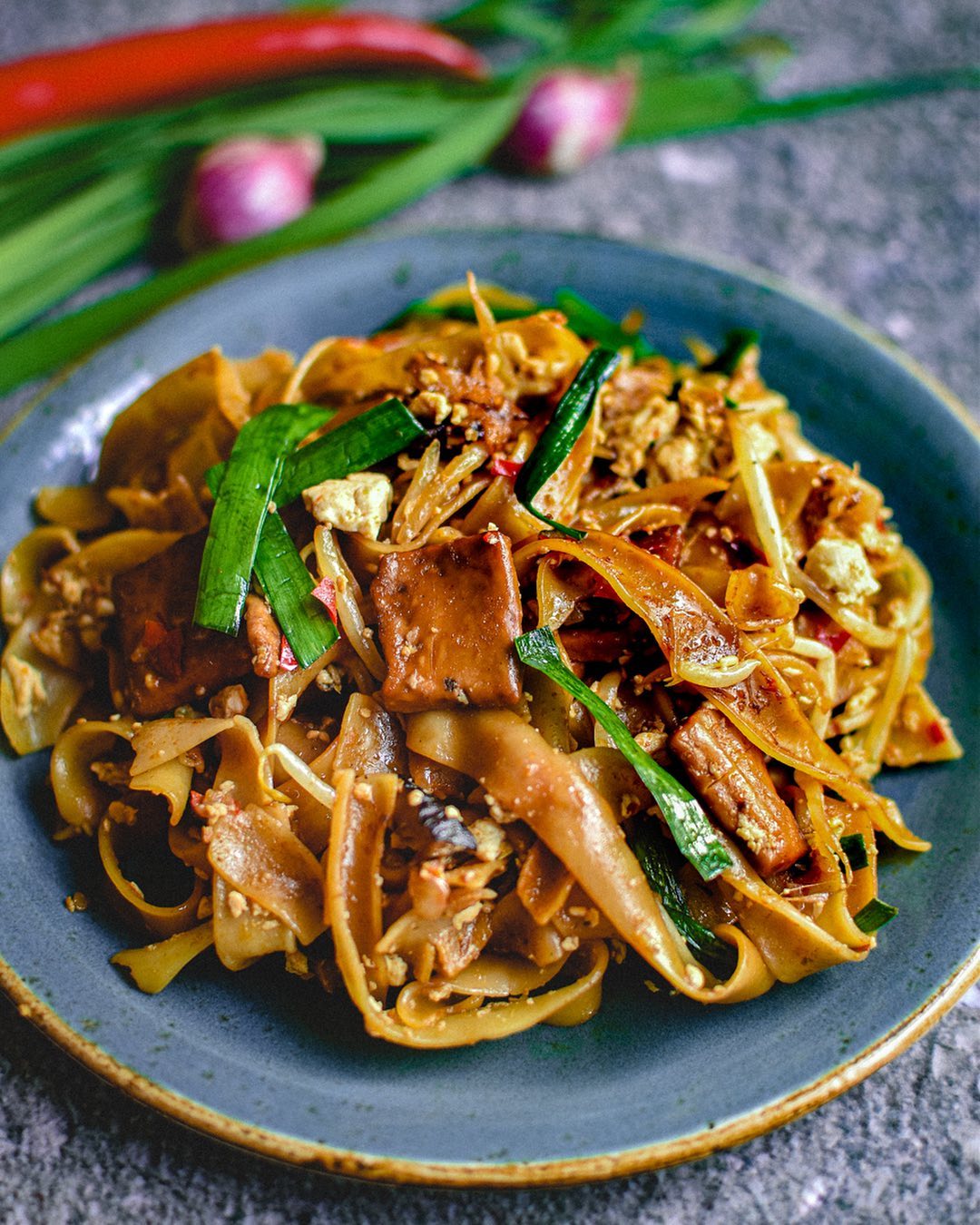Vegan Malaysian Stir-Fried Flat Rice Noodles