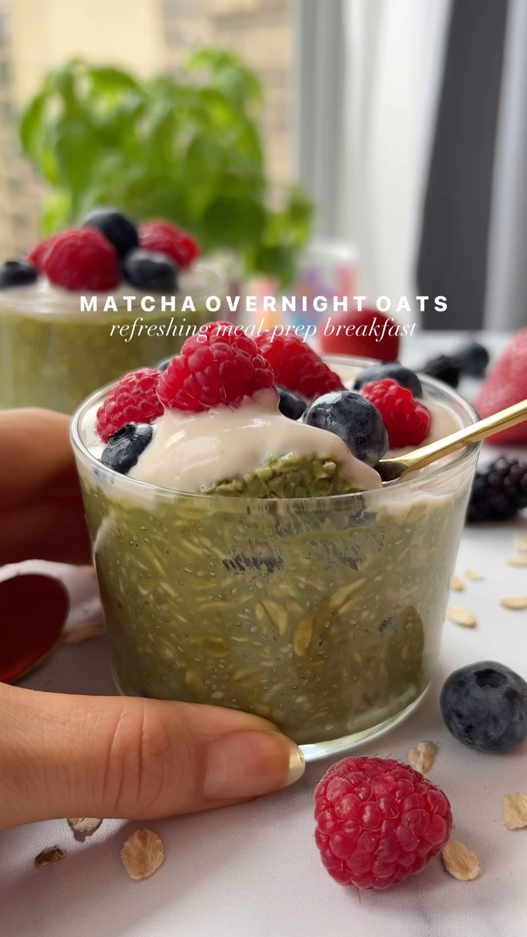Plant-Based Matcha Overnight Oats
