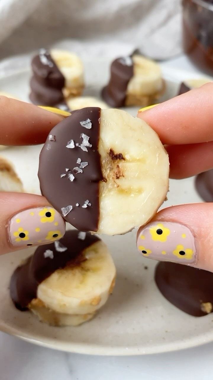 No-Bake Banana Peanut Butter Chocolate Bites