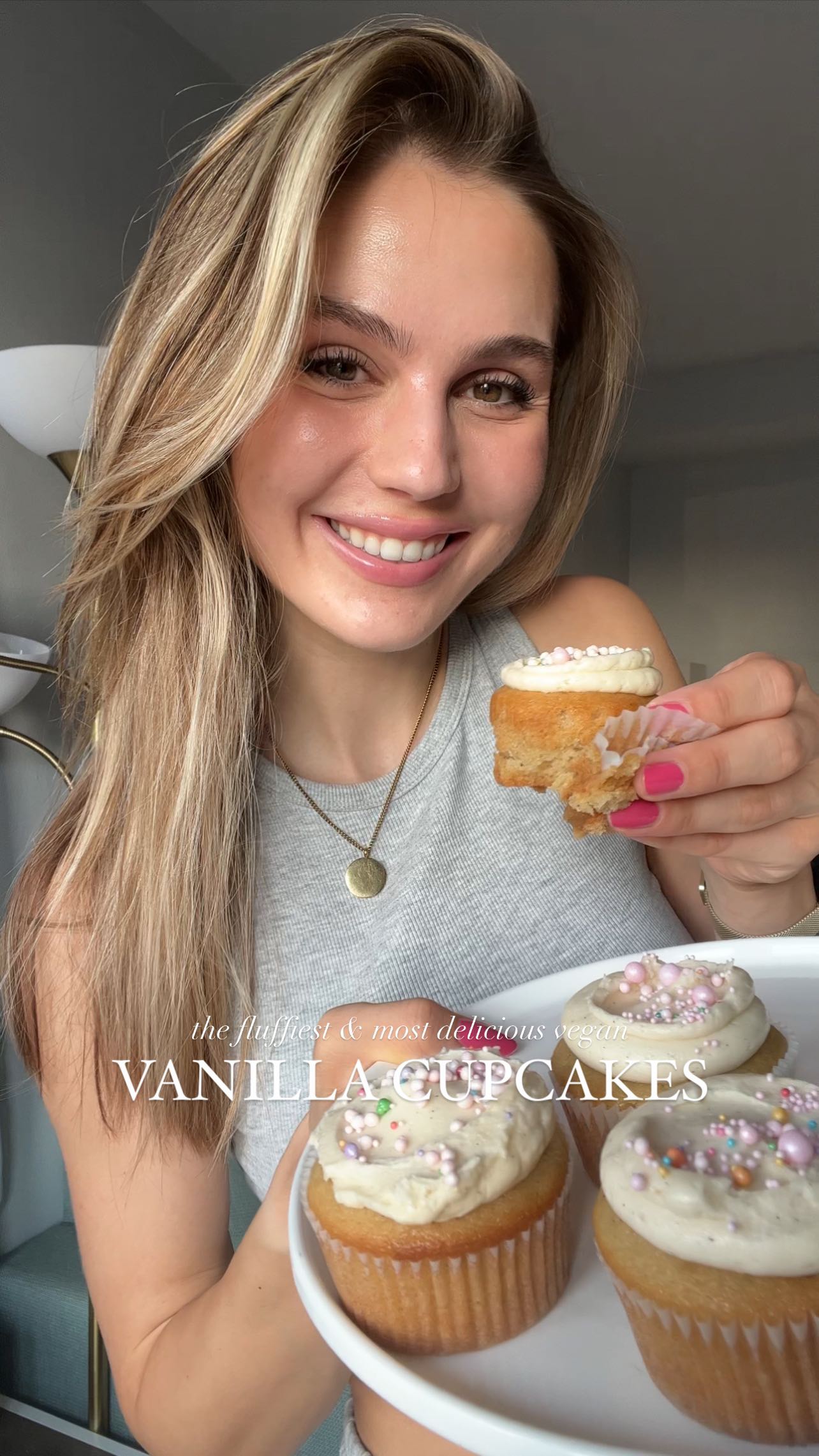 Fluffy and Light Vanilla Cupcakes