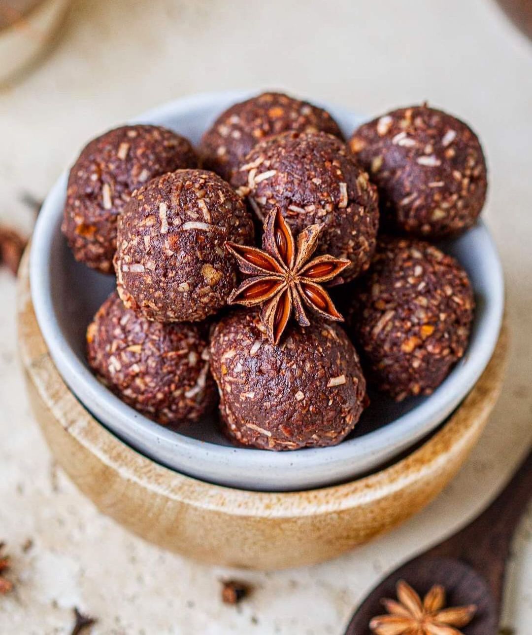 8 Ingredient Brownie Balls