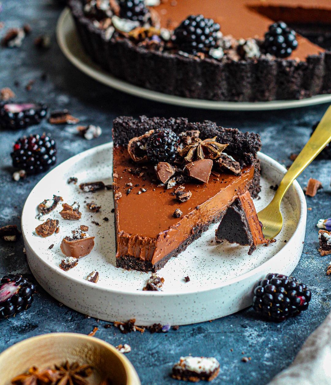 Vegan Oreo Chocolate Cheesecake