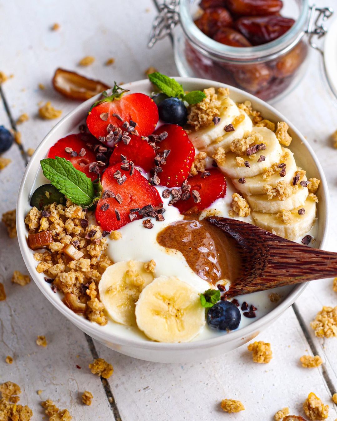 Yogurt Bowl with Superfood Toppings