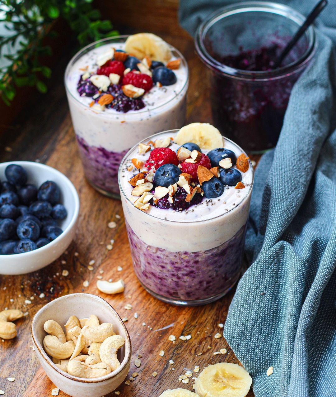 Vegan Overnight Oats Parfait