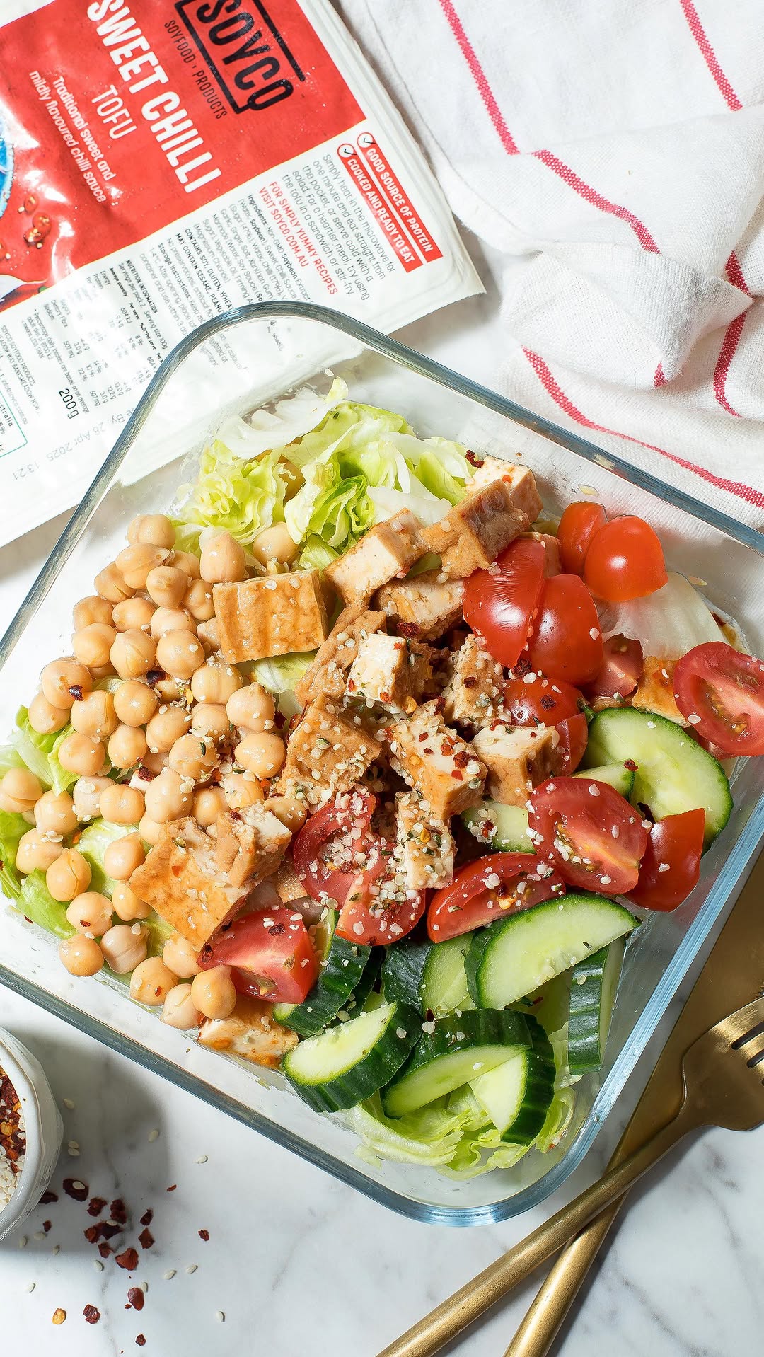 Sweet Chilli Tofu and Chickpea Salad Jars