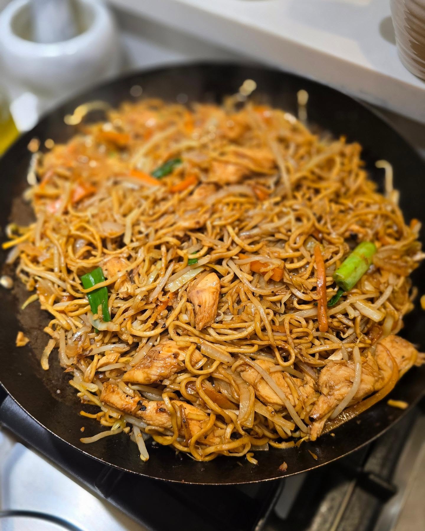 Easy Homemade Chicken Chow Mein