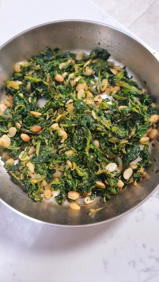Uri Bisi with Spinach Saag
