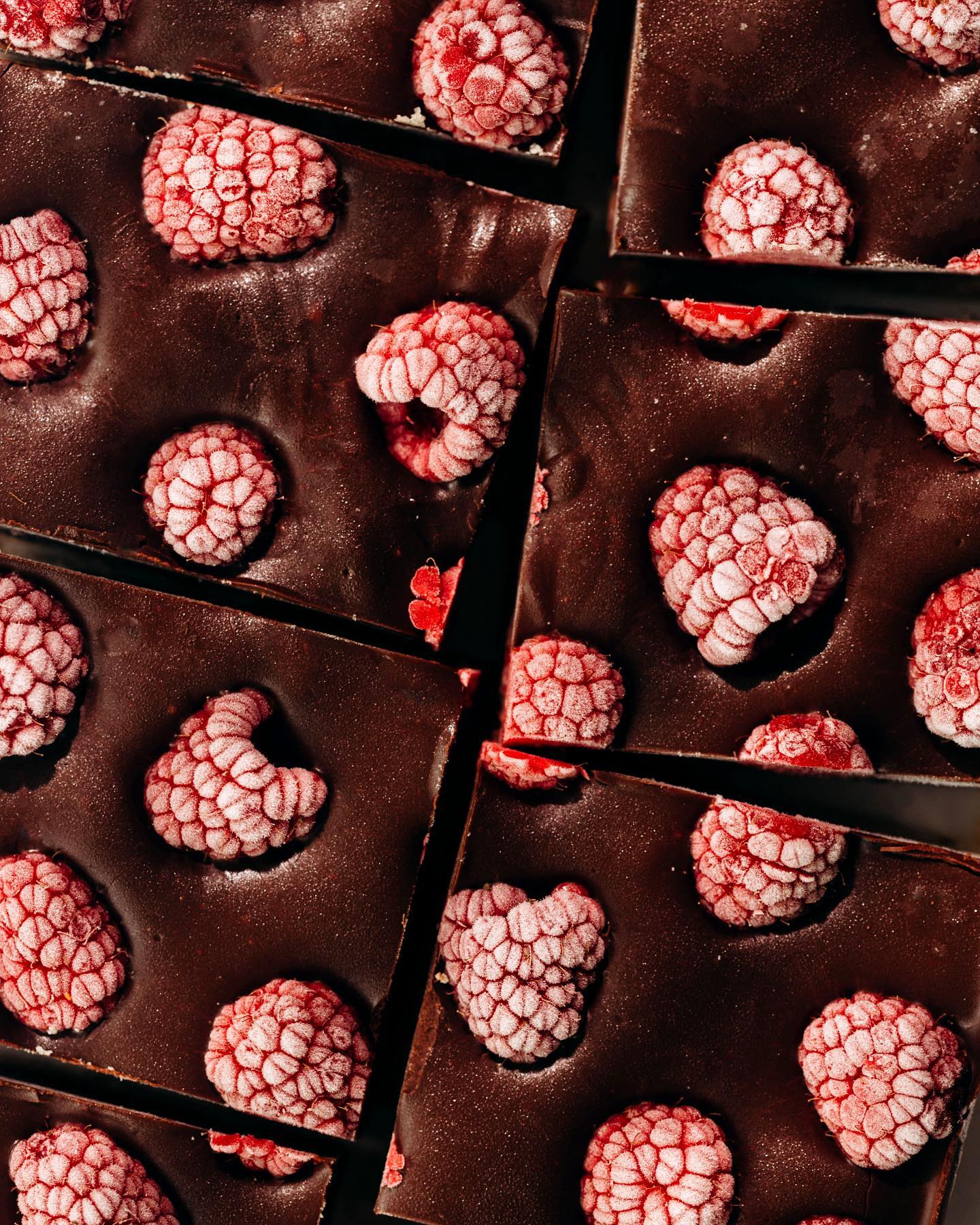 Chocolate Ganache Berry Shortbread Bars