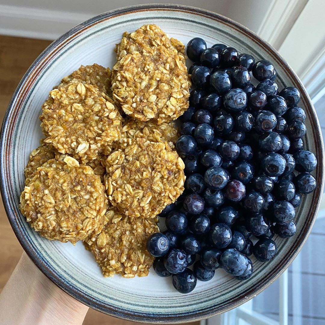 Mini Turmeric Spice Cookies with Blueberries