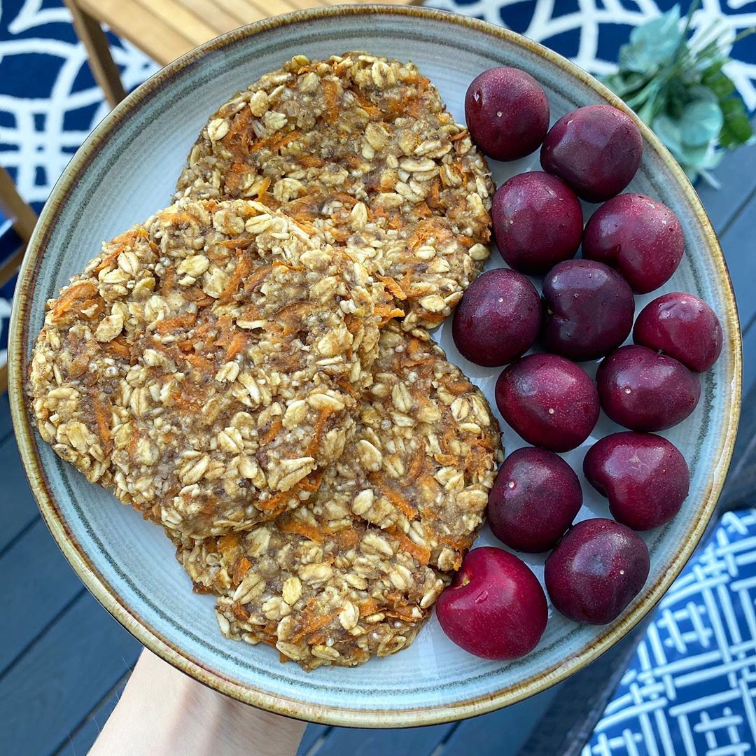 Carrot Cookies with Banana and Oats