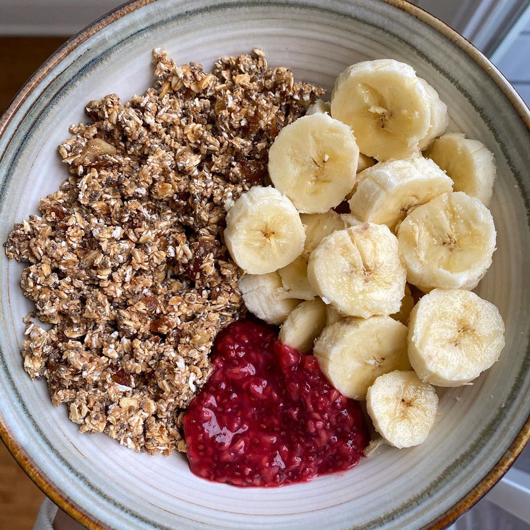 Rawnola Bowl for Breakfast with Banana and Chia Jam