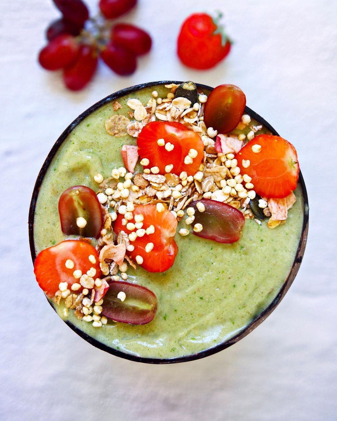 Vegan Spinach Smoothie Bowl with Fresh Toppings