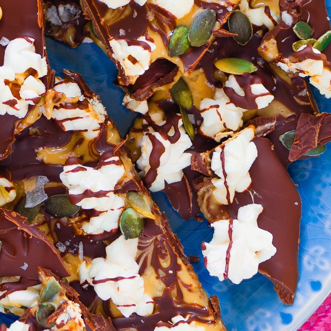 5-Ingredient Popcorn and Peanut Butter Chocolate Bark