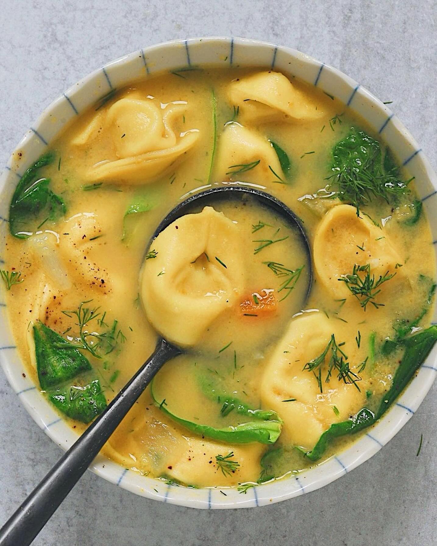 Lemon and Herb Tortellini Soup