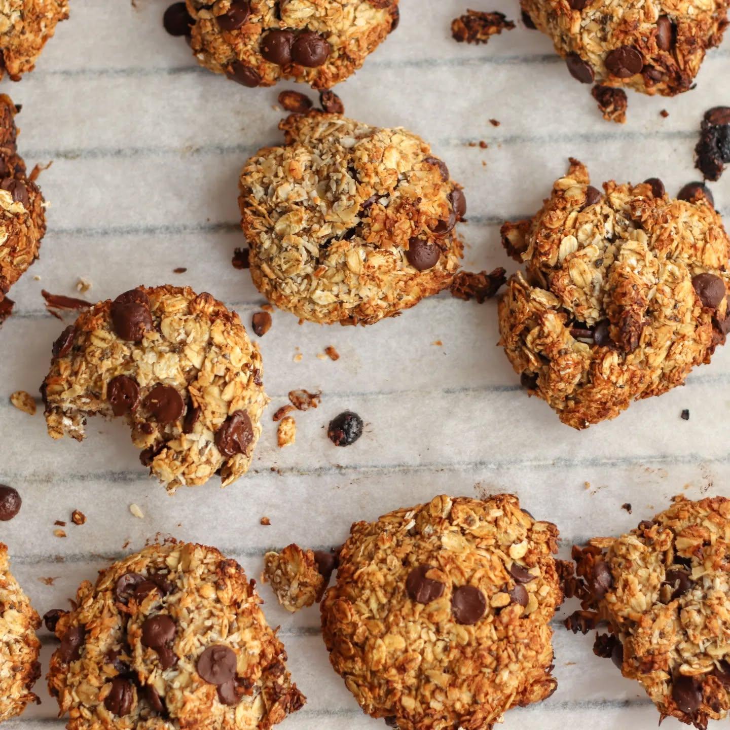 Easy Oatmeal and Banana Cookies