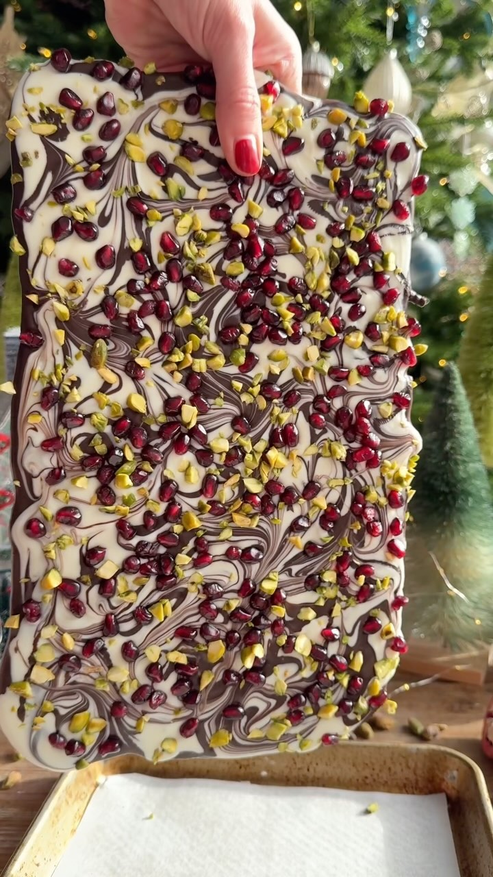 Pomegranate Pistachio Chocolate Bark
