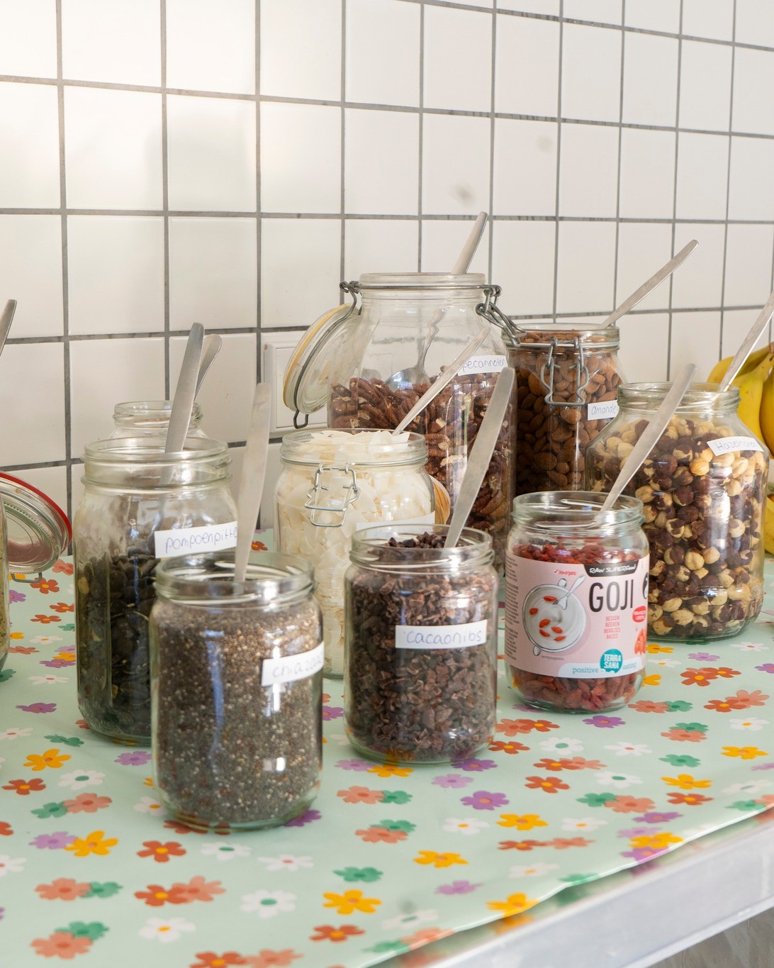 Oatmeal Porridge with Toppings